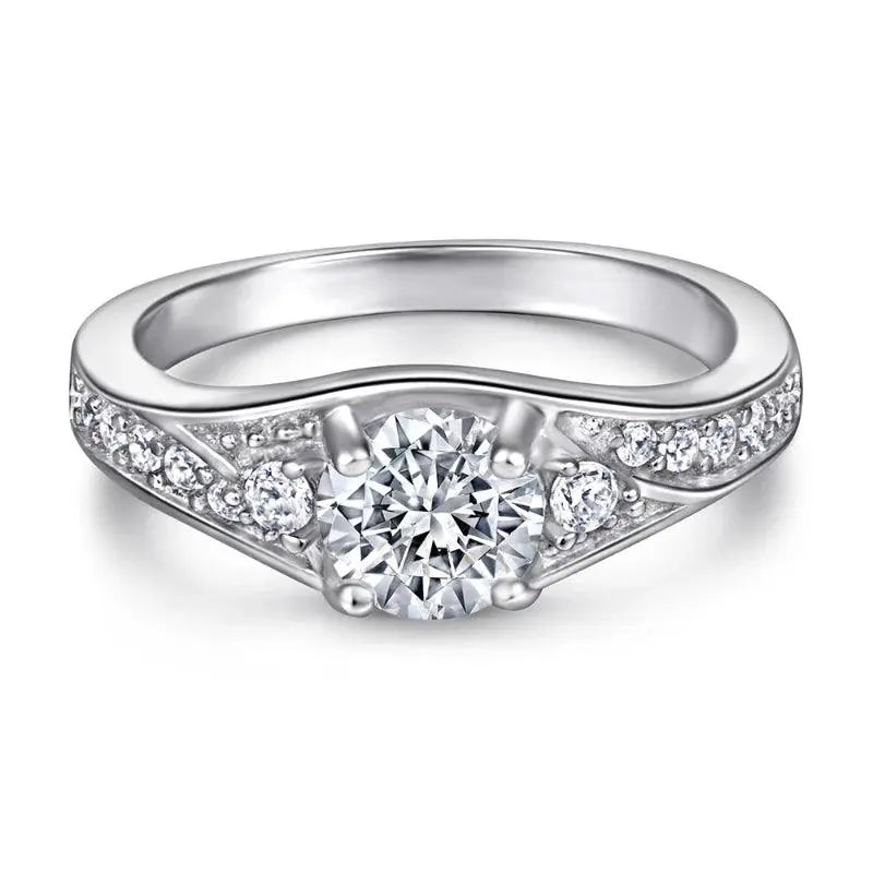 0.8ct Moissanite Round Engagement Ring in S925 Sterling Silver TETAEA