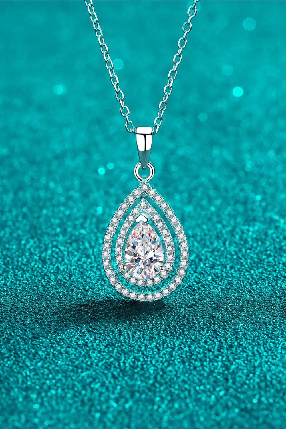 1 Carat Moissanite Teardrop Pendant Necklace Trendsi