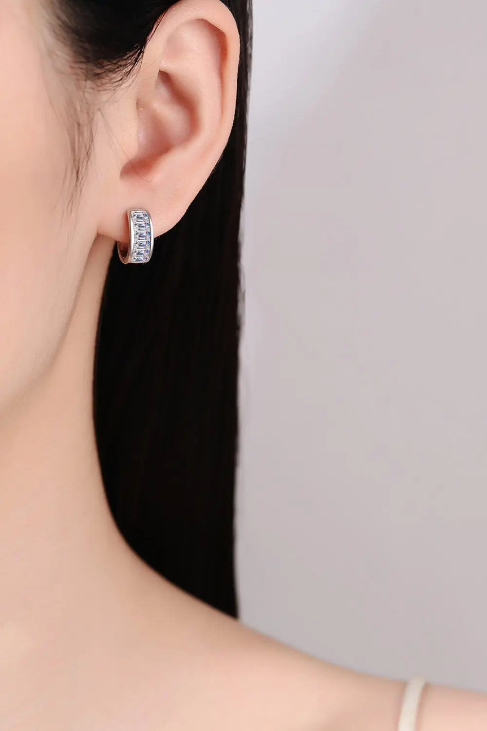1.8 Carat Moissanite 925 Sterling Silver Huggie Earrings Trendsi