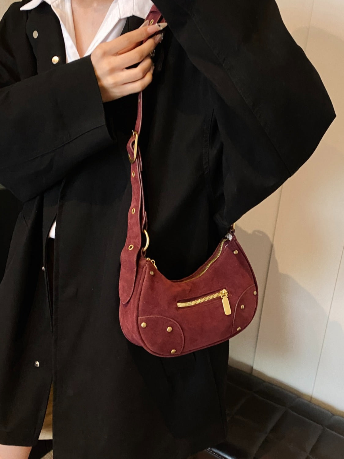 Suede Adjustable Strap Shoulder Bag - TETAEA