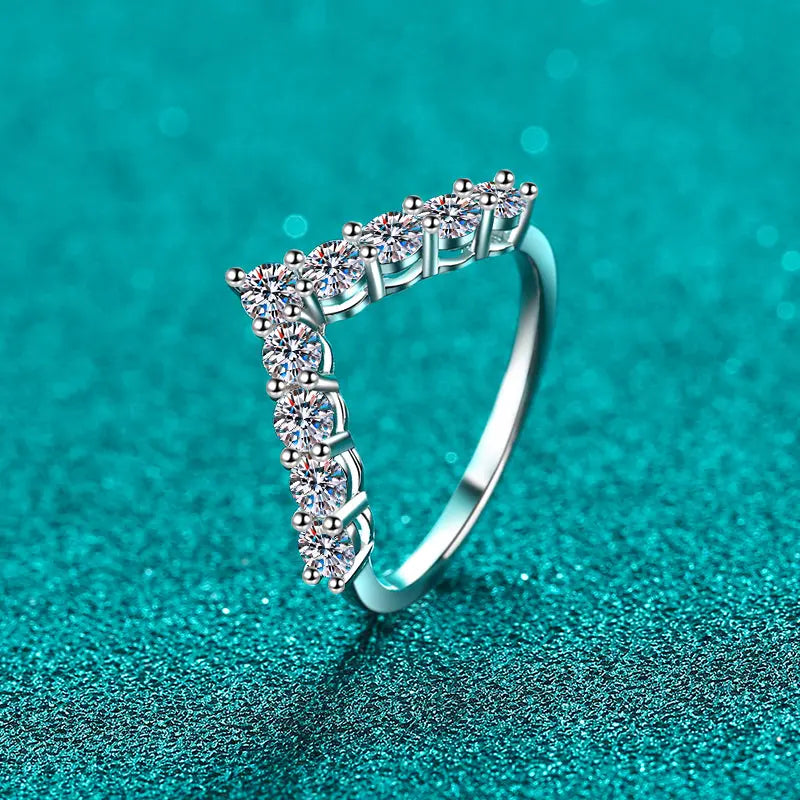 925 Sterling Silver Moissanite V Shape Ring Trendsi