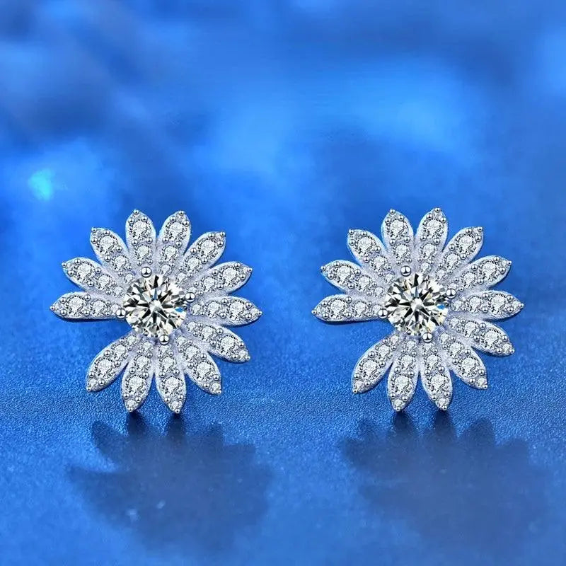 925 Sterling Silver Sweet Snowflake Stud Earrings with 0.5ct Moissanite Stones TETAEA