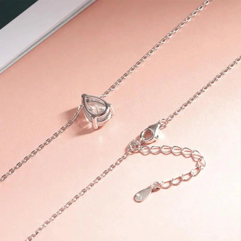 Certified 1-2 Carat Moissanite Pear Shape Pendant Necklace for Women 18K Gold Plated 100% 925 Sterling Silver TETAEA