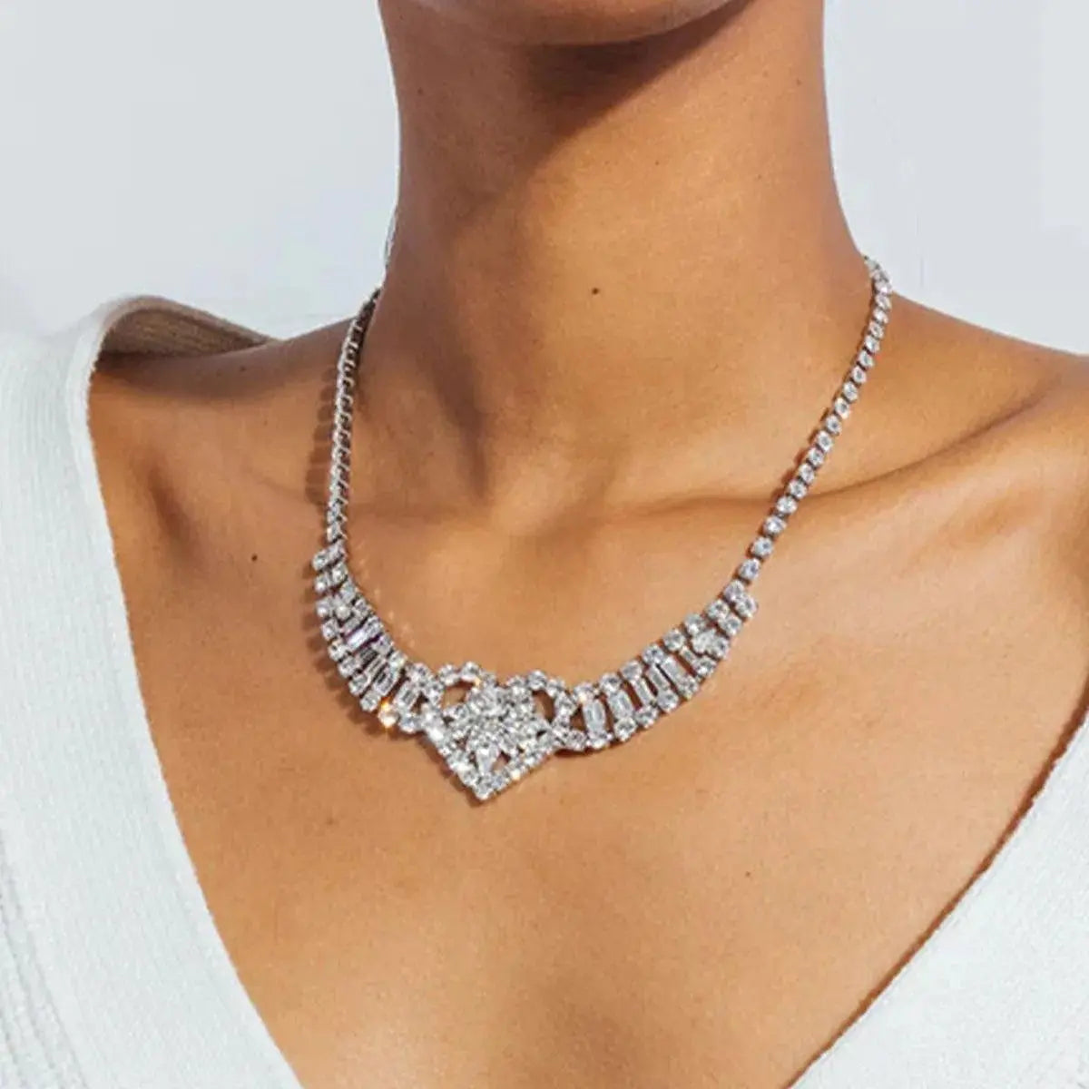 Fashion Heart Shape Rhinestone Chain Necklace TETAEA