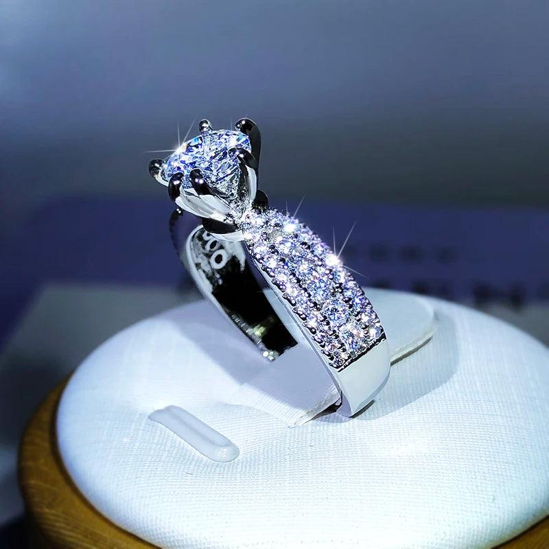 925 Sterling Silver Luxury Sparkling Six-Claw White Zircon Ring