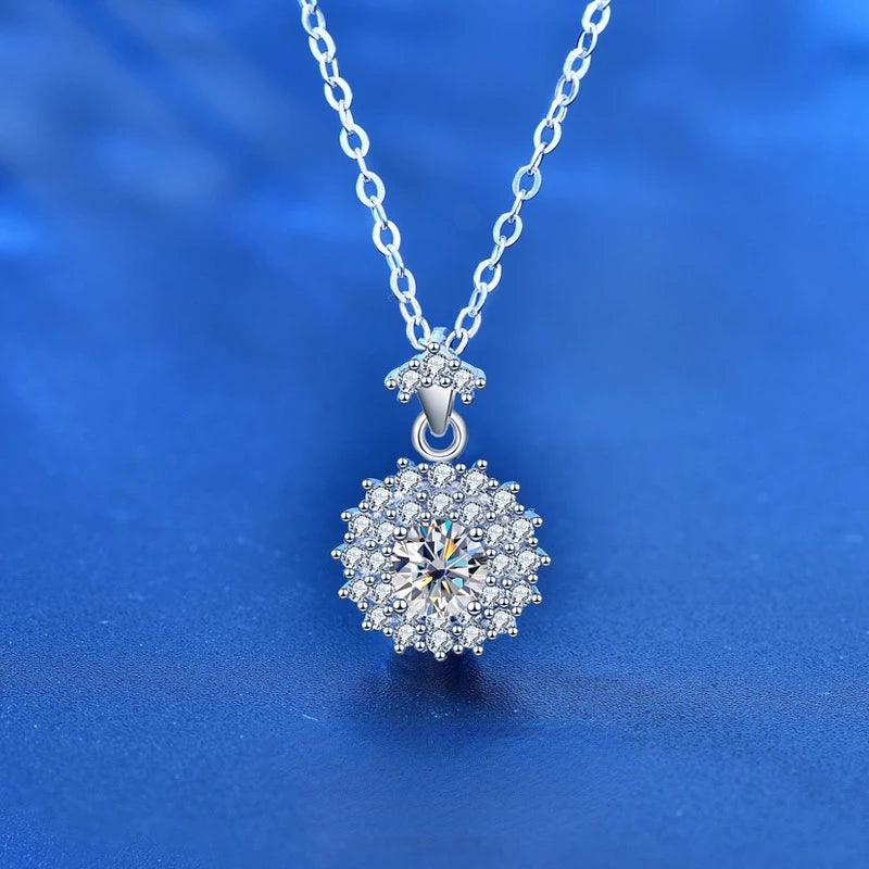 925 Silver 0.5 Carat Moissanite Necklace Classic Design Free Clavicle