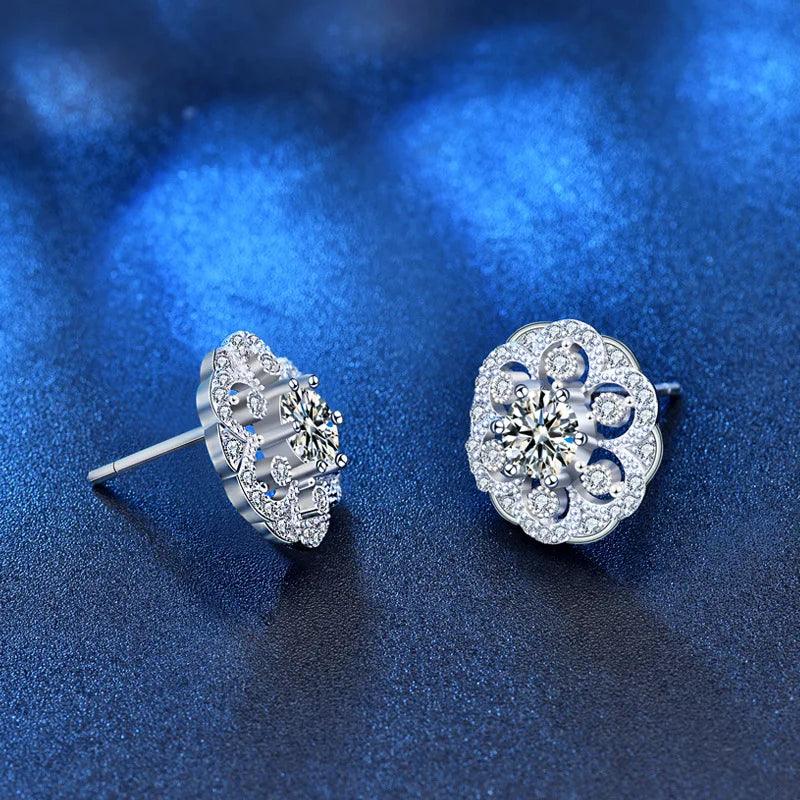 Fine 925 Sterling Silver Stud Earrings Women Personality Exquisite Flower Round 0.5 Ct Moissanite Earrings