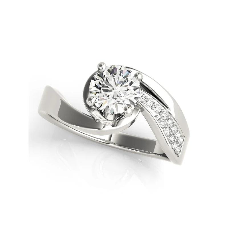 Simple elegant 4 claw ring in 925 sterling silver with 1 carat round cut diamonds and moissanite