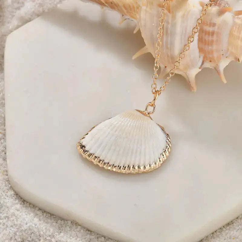 Heartbeats Seashell Necklace Set Of 3 TETAEA