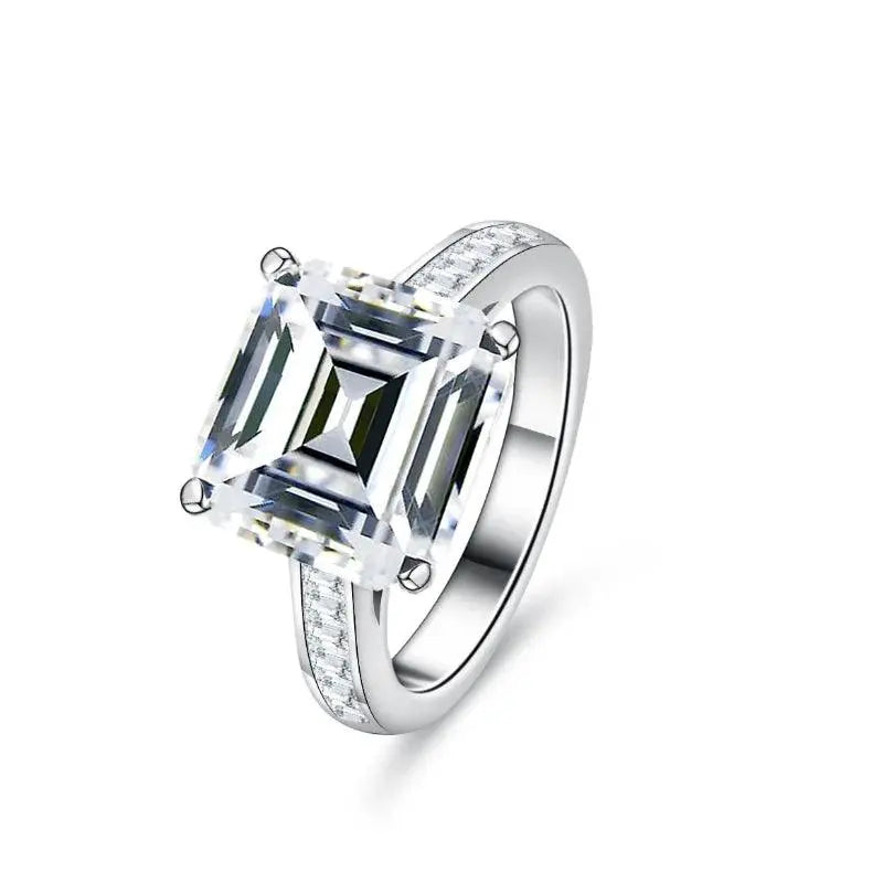 Luxury Elagant 4.5ct Round Moissanite Stone Ring in 925 Sterling Silver TETAEA