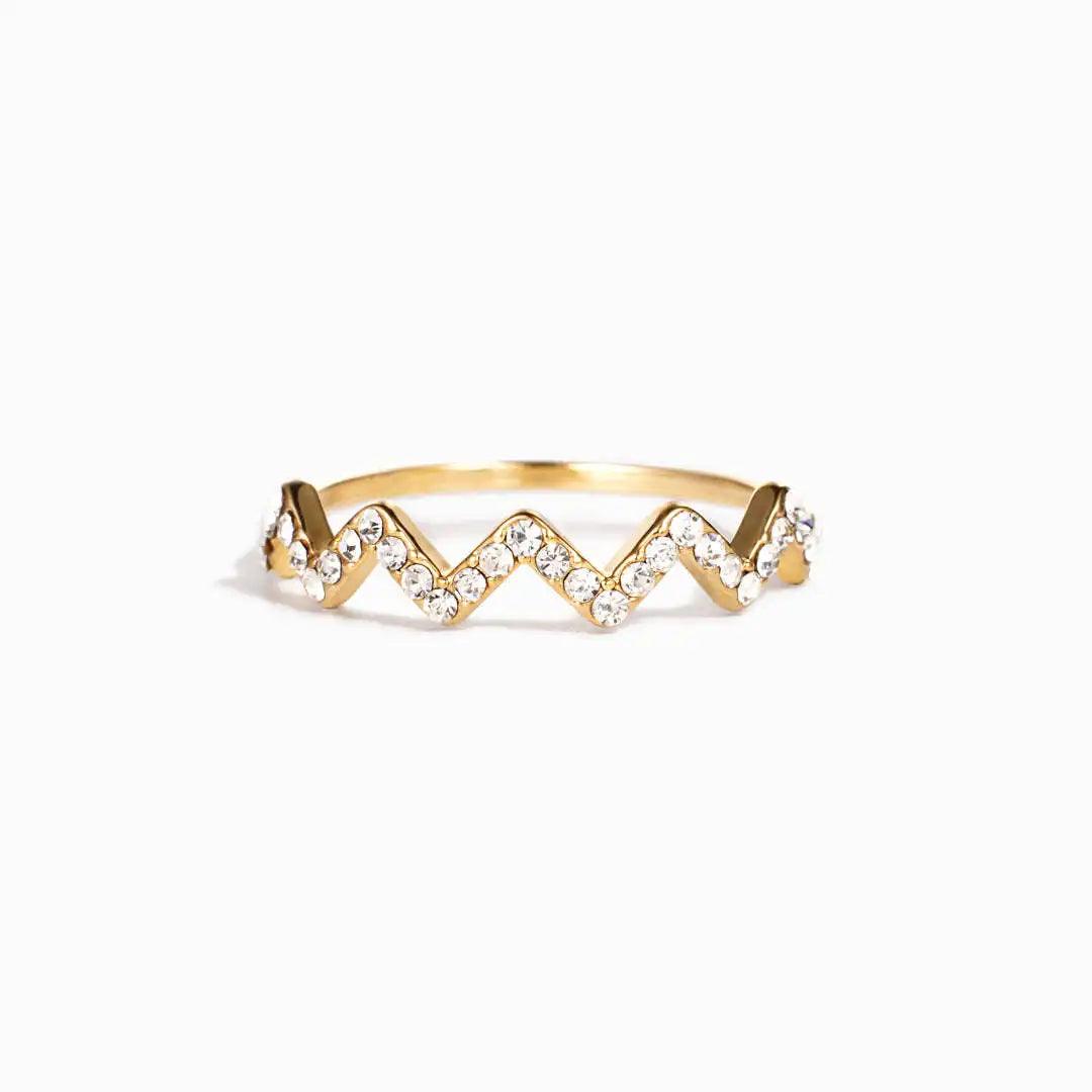 Luxury Gold Wave Zircon Ring