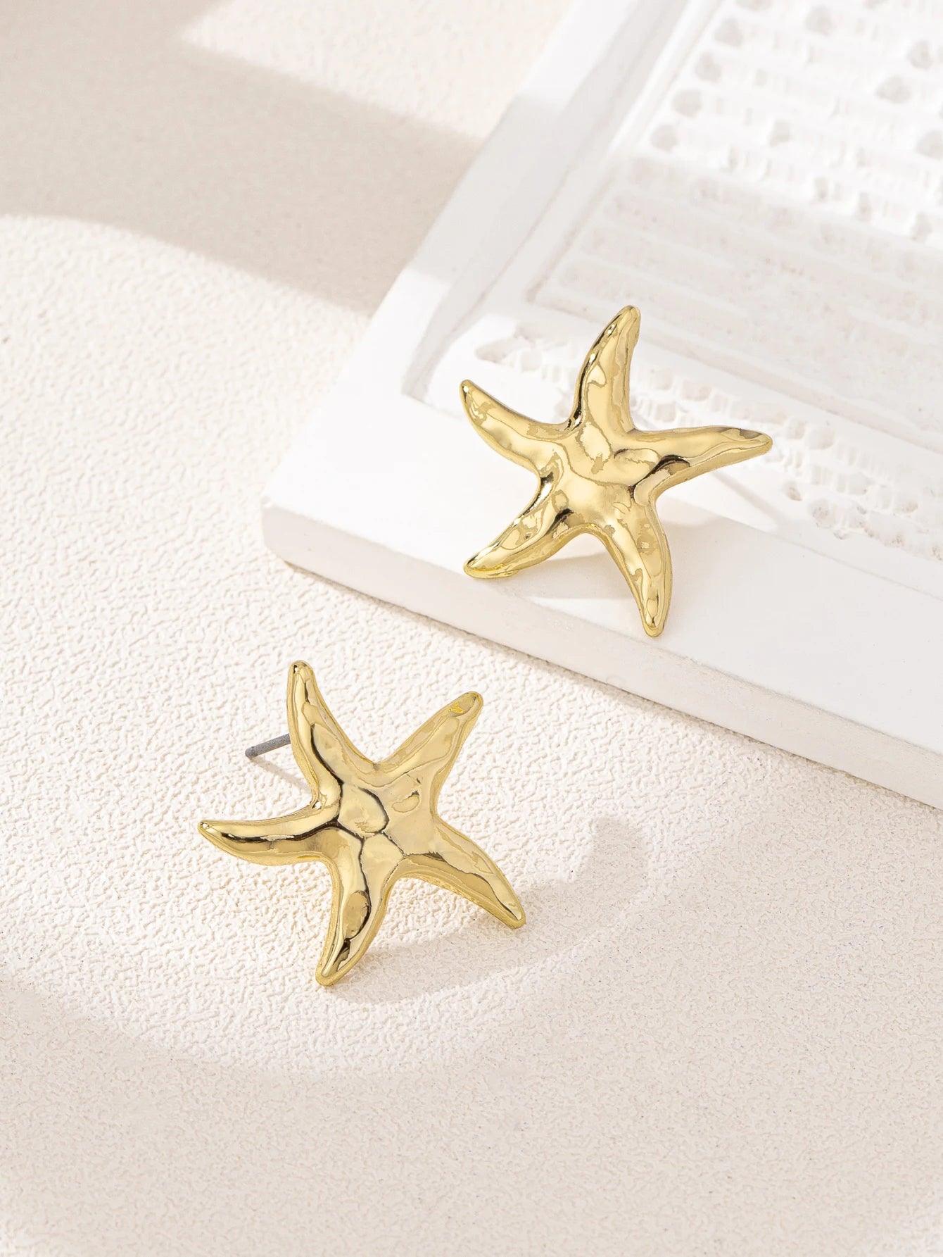 One pair of trendy nautical star stud earrings