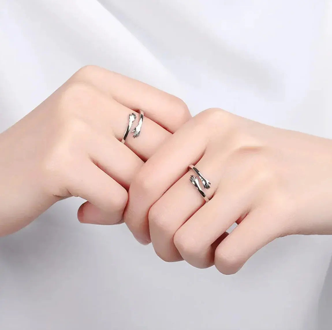 S925 Silver Couple Hug Ring TETAEA