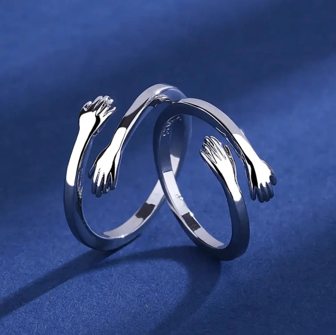 S925 Silver Couple Hug Ring TETAEA