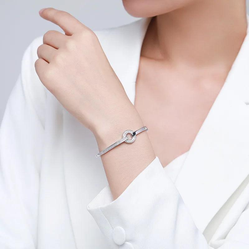 Romantic and cute 925 silver women's bracelet plated with love