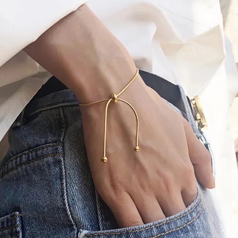 Long thin adjustable necklace