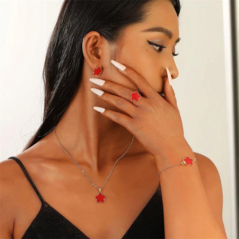 5pcs Women's Jewelry Set featuring Five Leaf Clover Bracelets, trendy French niche necklaces, stylish bracelets, rings, and earrings. This fashionable and versatile collection is perfect for various occasions.