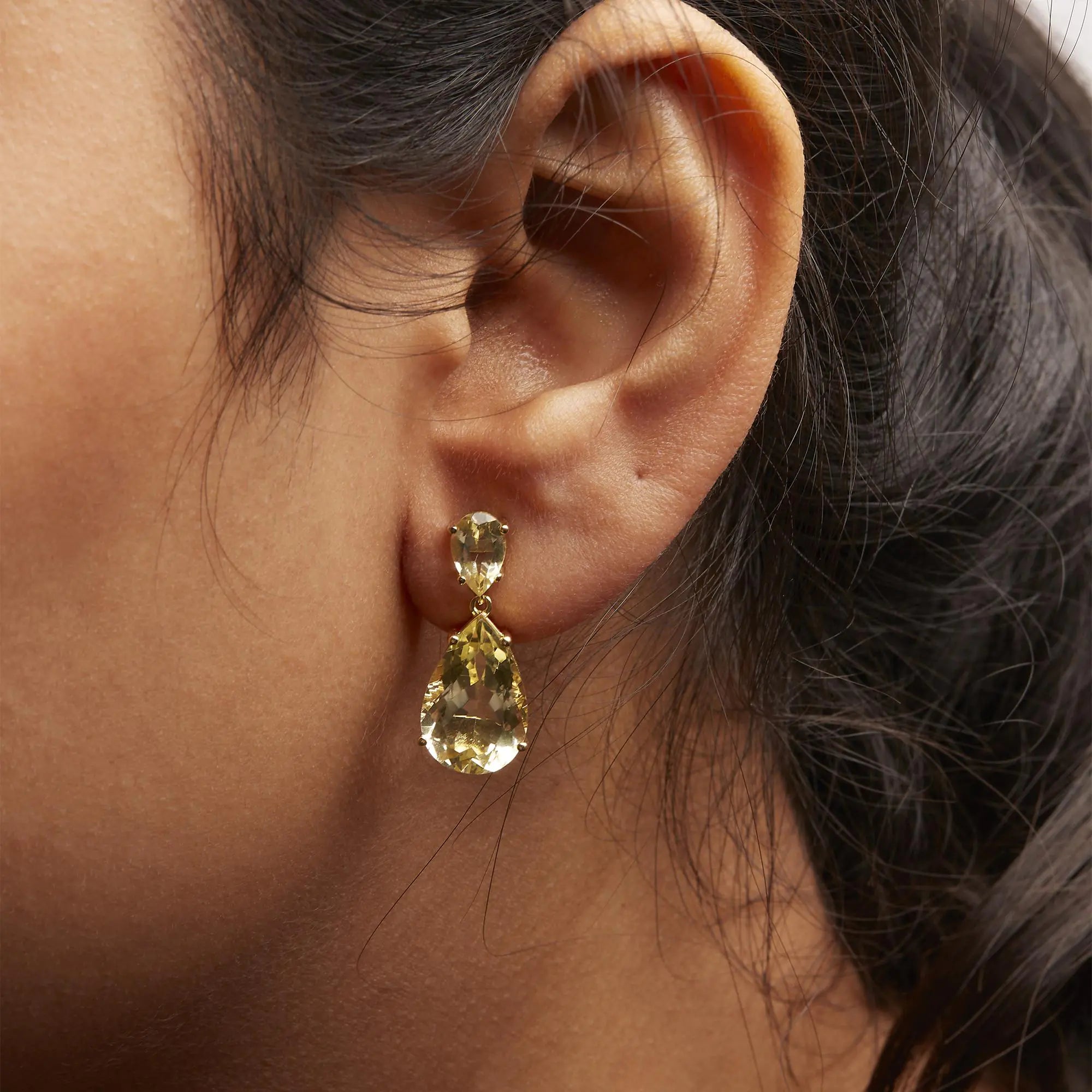 10K Yellow Gold Plated .925 Sterling Silver 11.0 Carat Pear Shaped Lime Quartz Dangle Drop Earring TETAEA